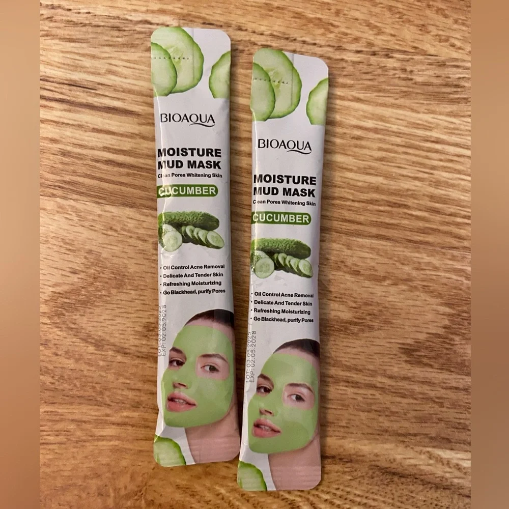 Skincare Mask & Lip Balm Lot — Gold and Lavender Accents - Picture 8 of 11